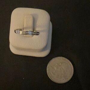NWOT 14kt white gold diamond band (C645)